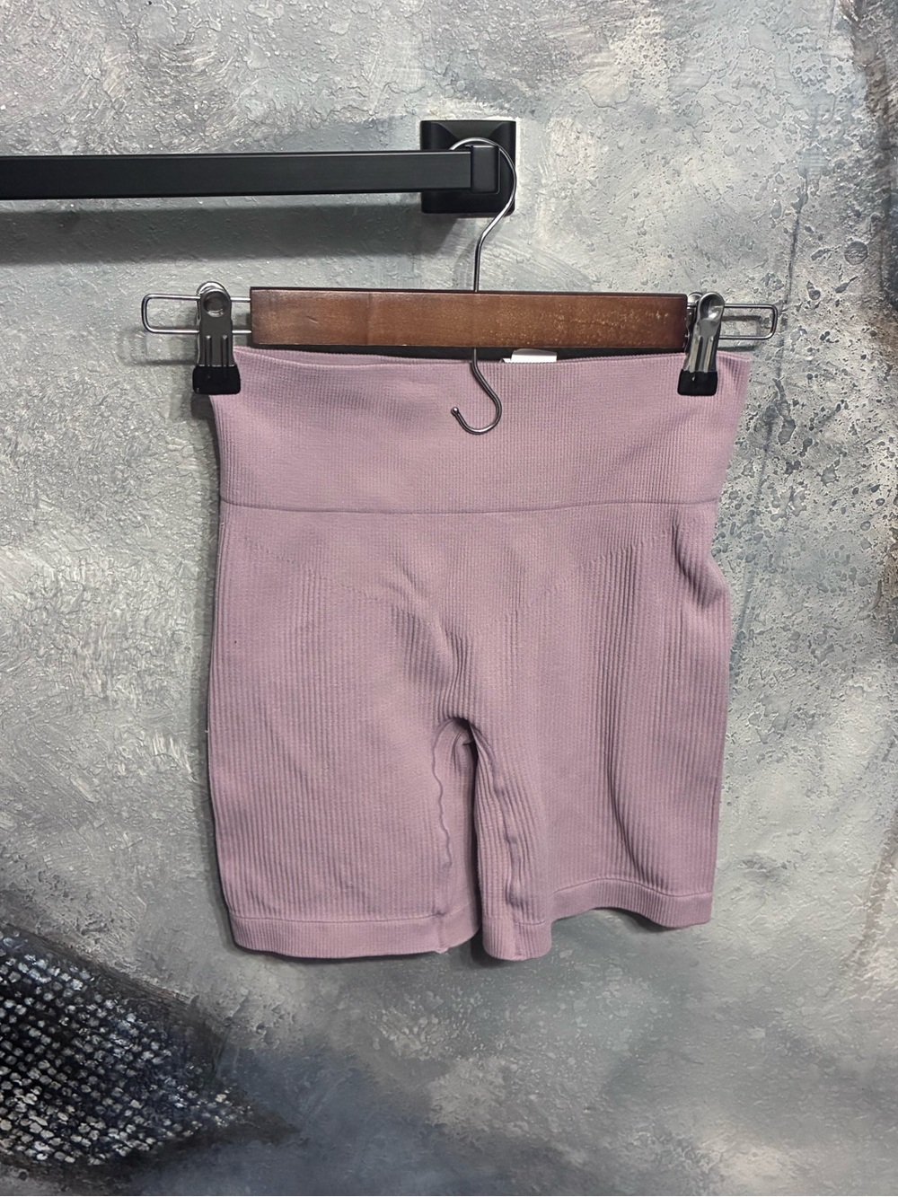 HIGH WAIST RIBBED BIKE SHORTS 🩳